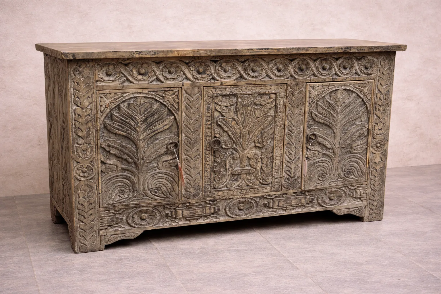 Rangarsons-Film-Production-Supplier-Hand-Carved-Furniture