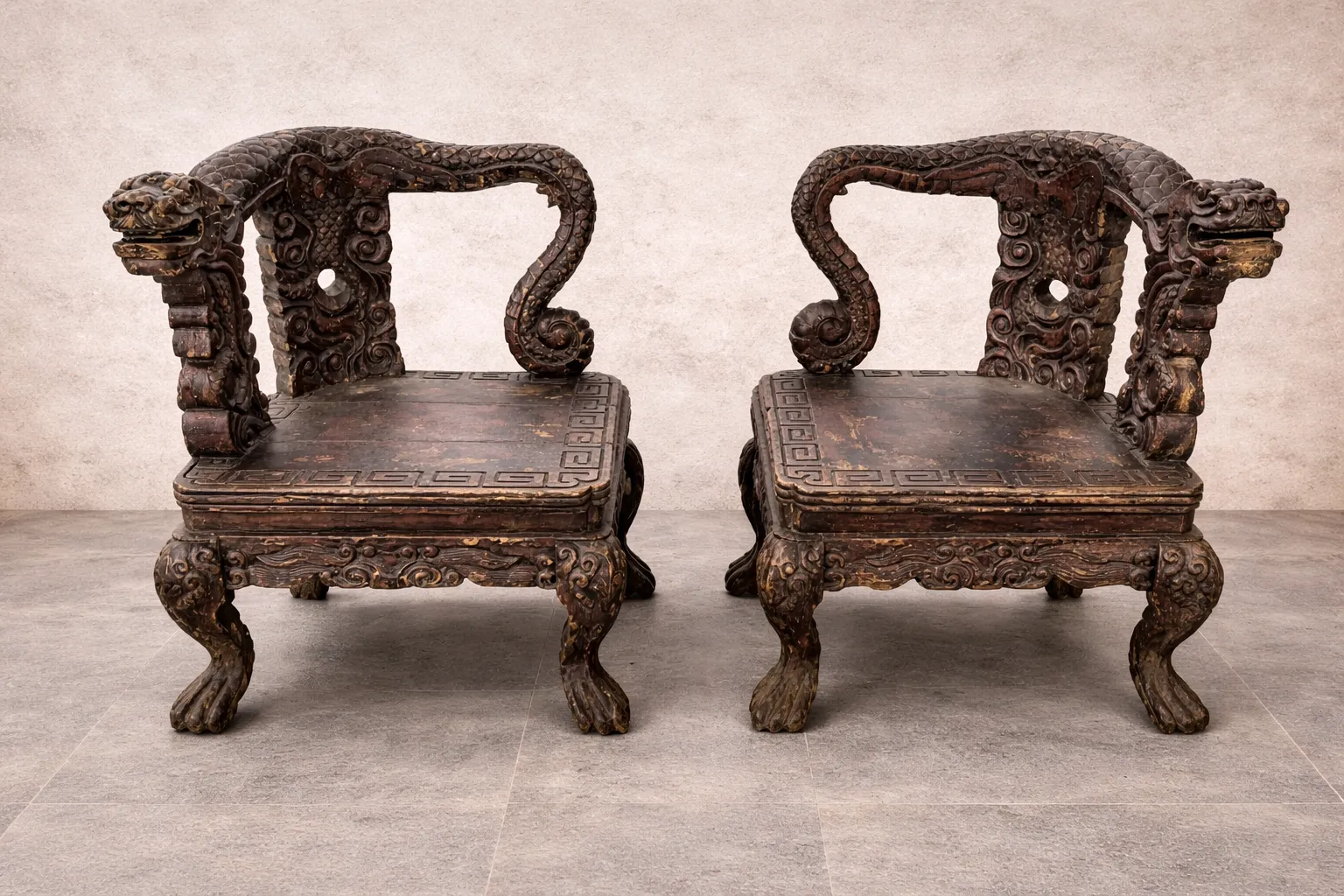 Rangarsons-Film-Production-Supplier-Hand-Carved-Furniture