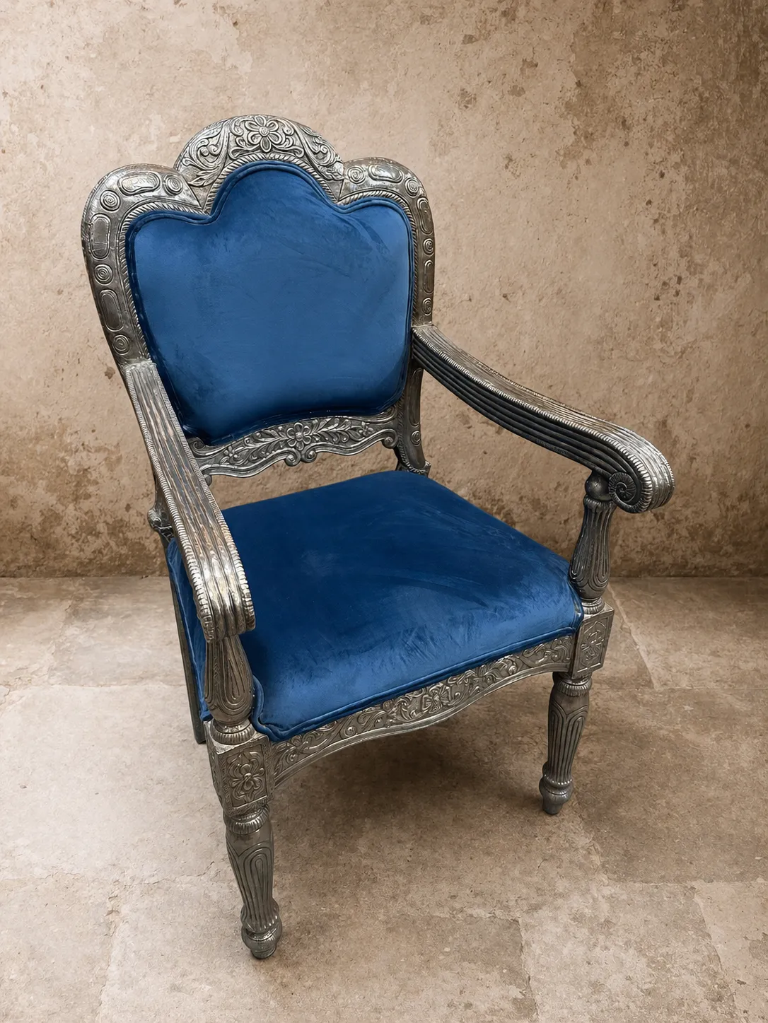 Rangarsons-Film-Production-Supplier-White-Metal-Furniture