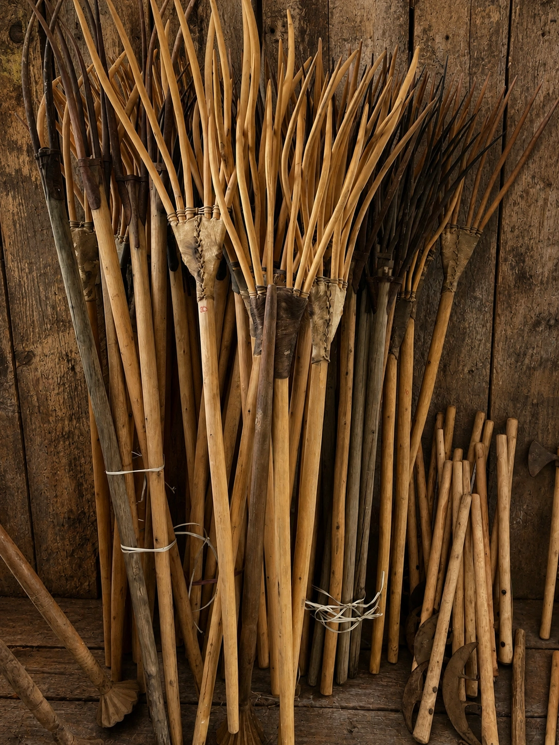 Rangarsons-Film-Production-Supplier-chainmail-sword-armour-shield-weapons-tools-weapon-rack