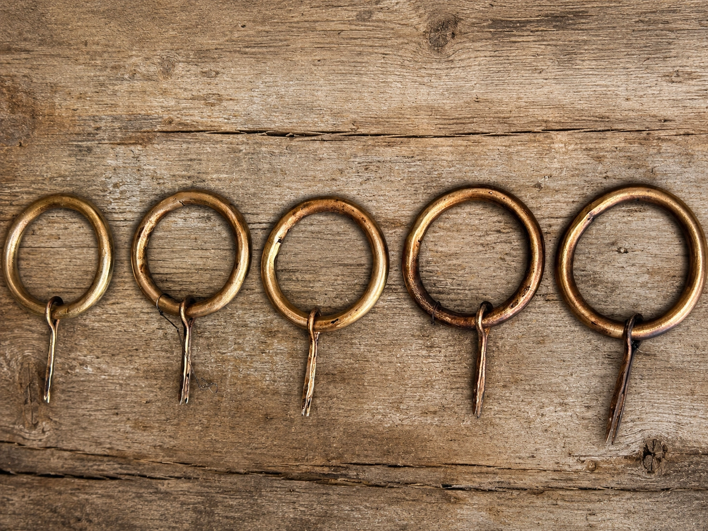 Rangarsons-Film-Production-Supplier-hardware-door-furniture-chains