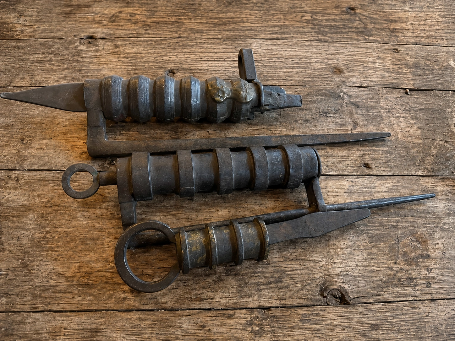 Rangarsons-Film-Production-Supplier-hardware-door-furniture-chains