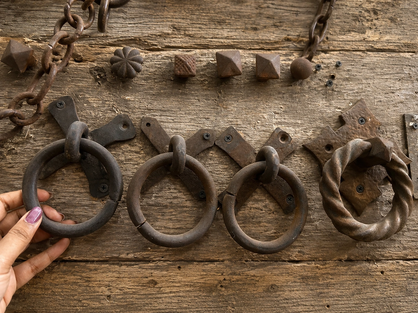 Rangarsons-Film-Production-Supplier-hardware-door-furniture-chains