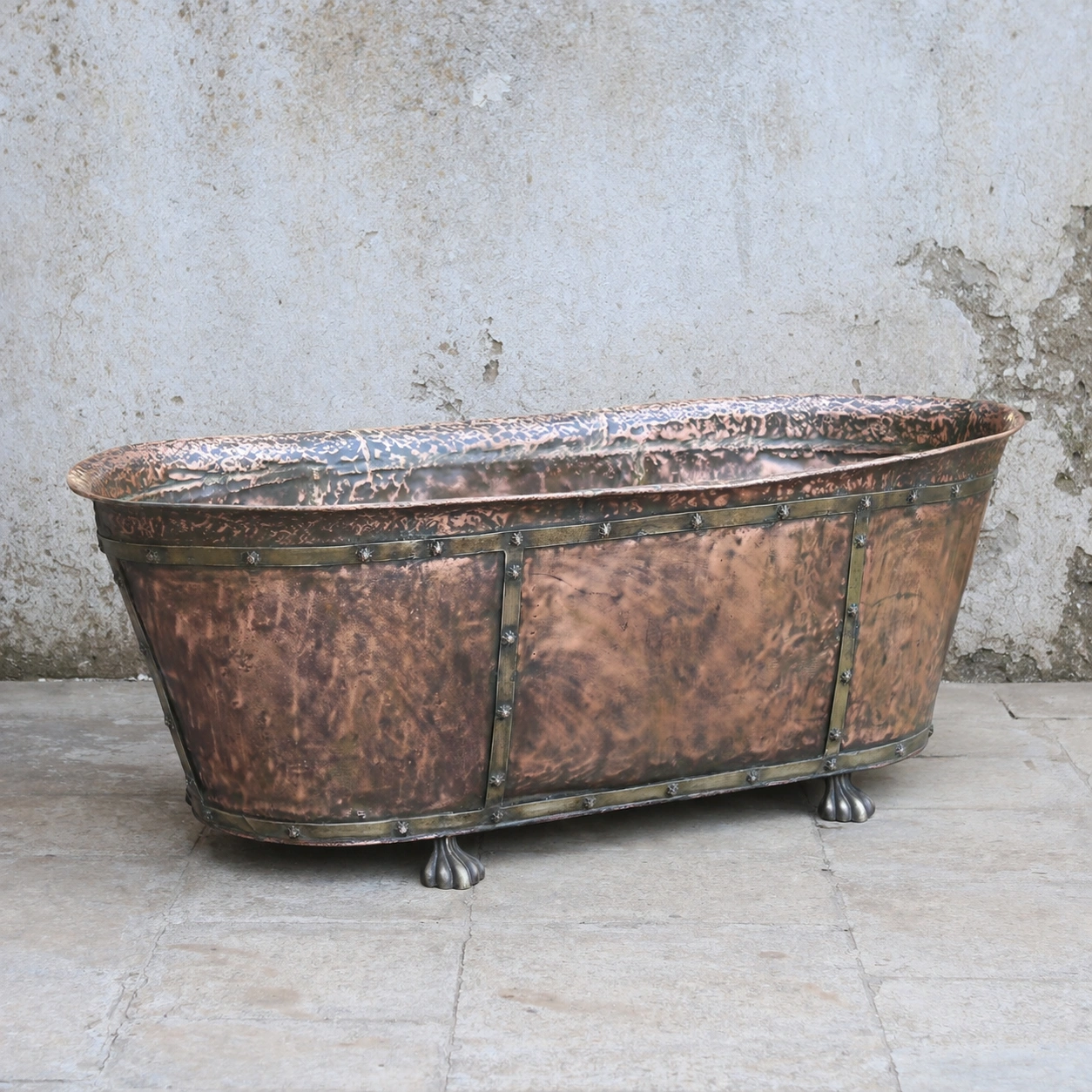 Rangarsons-Film-Production-Supplier-pots-urns-barrels