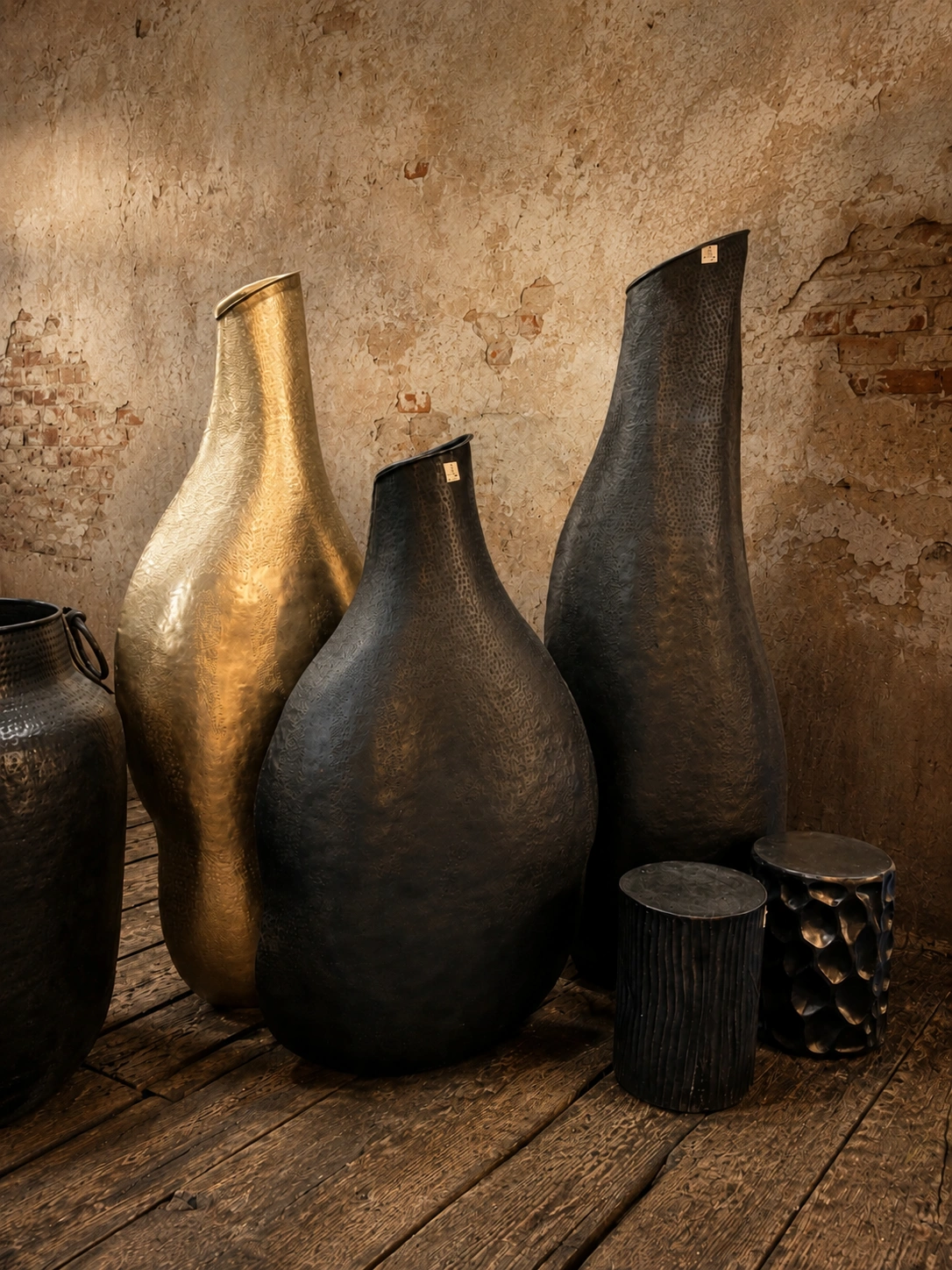 Rangarsons-Film-Production-Supplier-pots-urns-barrels