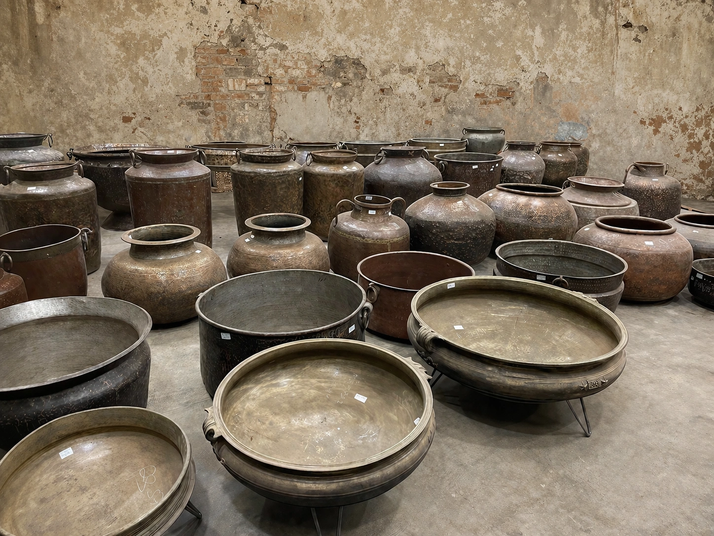 Rangarsons-Film-Production-Supplier-pots-urns-barrels